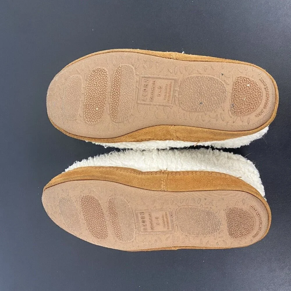 Acorn Kid's White Buff Popcorn Suede Heel Size 5-6 Mice Fleece Lining Slipper